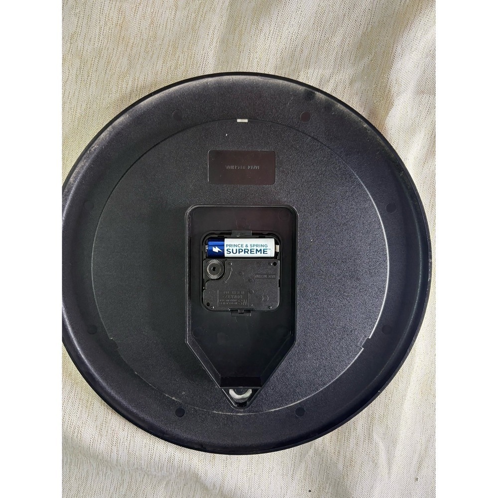 Georgia Tech wall clock - Picture 6 of 7